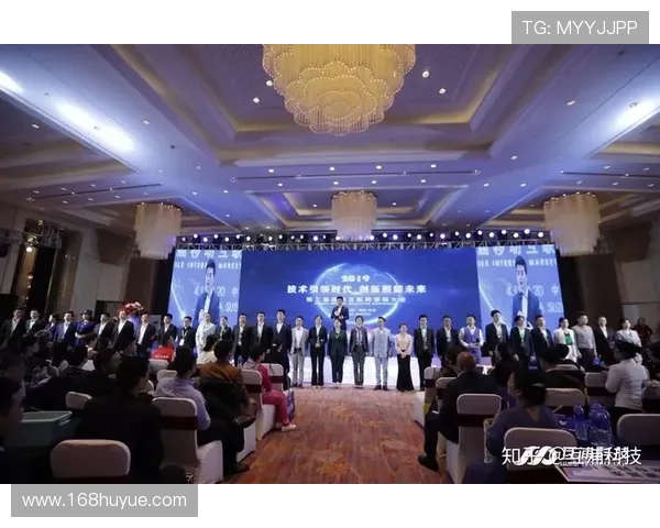 足球明星与粉丝携手共创梦想之旅的美好约定 足球明星与粉丝携手共创梦想之旅的美好约定